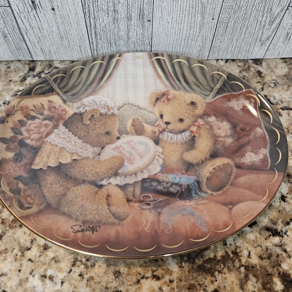Franklin Mint FRIENDS ARE FUR-EVER Bear Collector's Plate Sue Willis Franklin